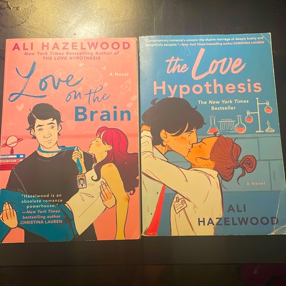 Love on the brain & the love hypothesis.                 AUTHOR: Ali Hazelwood - Picture 1 of 4
